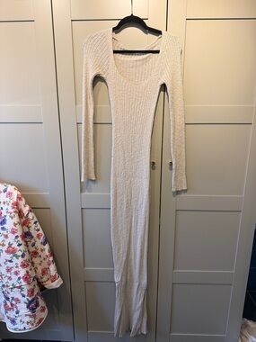 Rumours Ribbed Long Sleeve Scoop Neck Maxi Dress - Cream